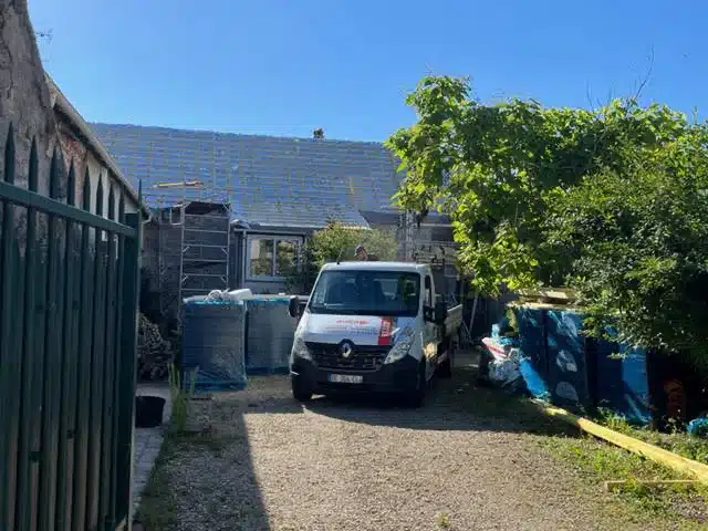 Pose d’un écran de sous-toiture et du contre-lattage — réfection de toiture à Neuville-aux-Bois